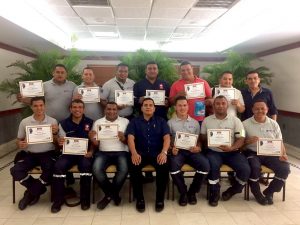 Trabajadores de Clínica Jaller, capacitados en 'Excelencia en la atención al usuario' 1