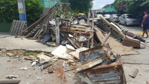 Encuentran una casa en el barrio Carrizal con 35 toneladas de basura 2