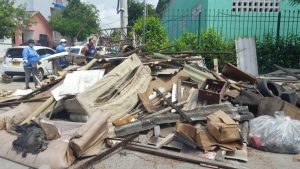 Encuentran una casa en el barrio Carrizal con 35 toneladas de basura 3