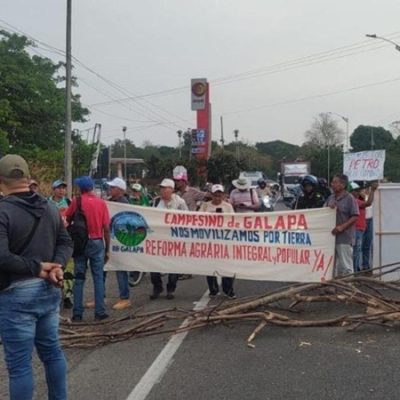 Campesinos del Atlántico adelantan bloqueos en vías de varios municipios del departamento