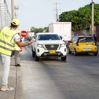 Atención: comenzó el pico y placa para particulares en la Vía 40