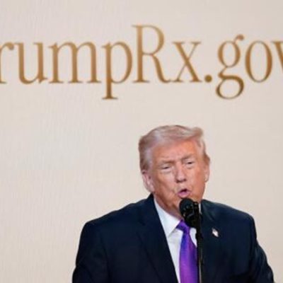 Trump lanza sitio web para comprar medicamentos hasta un 80 % más baratos en EEUU