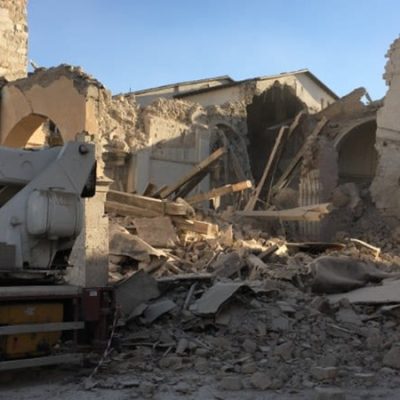 Un terremoto de magnitud 6,6 sacude el centro de Italia, el más fuerte en 30 años