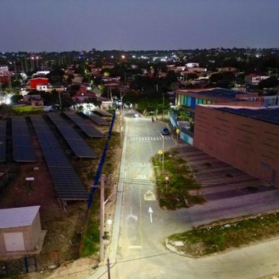 Alcaldía amplía infraestructura de alumbrado público en el sector de la IED San Luis, en Las Gardenias